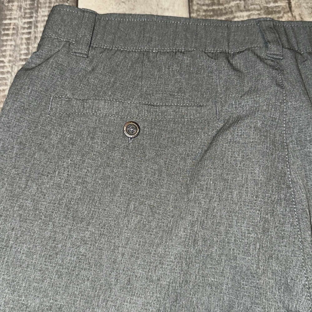Under Armour Gray Athletic Shorts with Elastic Waistband-size 34 - Picture 3 of 9